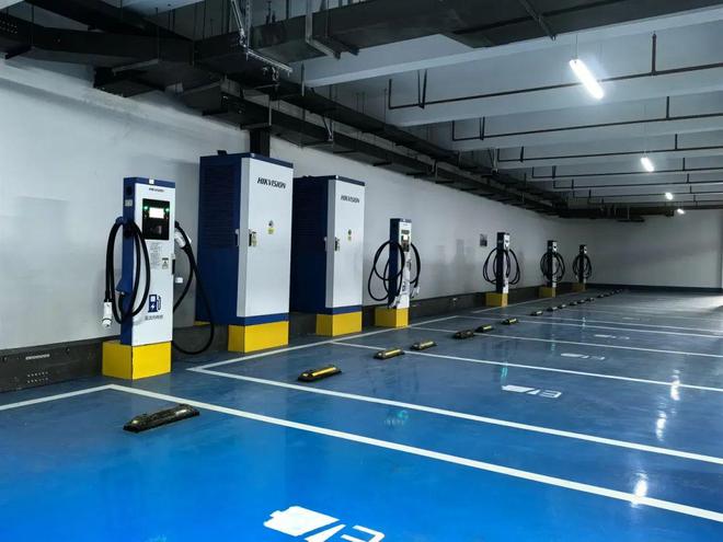 智能改造煥新顏 e泊停車助力成都匯都商貿(mào)城停車場管理升級